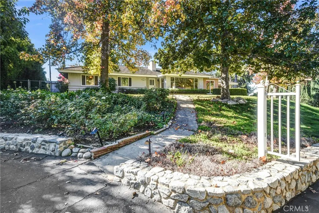 2880 N Theodora, Covina, California 91724 home-pic-3